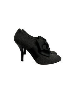 Stuart Weitzman Bow Heels
